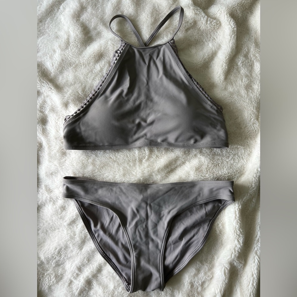 Aerie halter neck bikini - never worn!